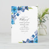 Hues of Blue Floral Wedding Invitation Kaart (Staand voorkant)