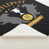 HUFFLEPUFF™ Badger en Cup House Pride Graphic Sherpa Deken (3/4)