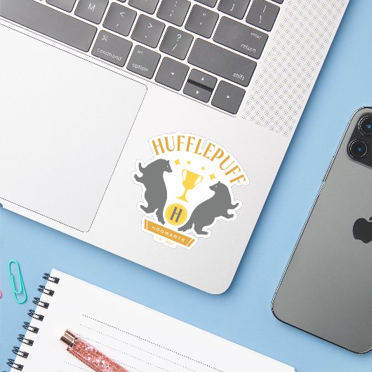 HUFFLEPUFF™ Badger en Cup House Pride Graphic Sticker (Laptop met iPhone)