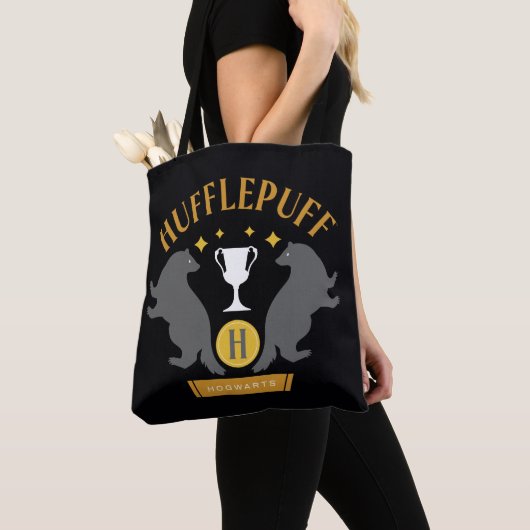 HUFFLEPUFF™ Badger en Cup House Pride Graphic Tote Bag (Dichtbij)