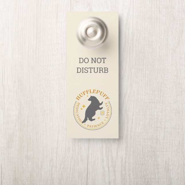 HUFFLEPUFF™ Badger House Pride Badge Deurhanger (Op knop)