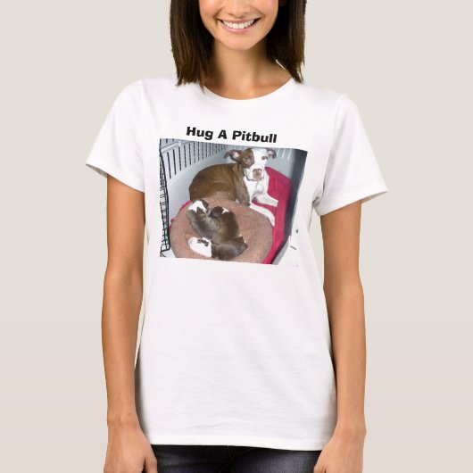 Hug A Pitbull t shirt (Voorkant)