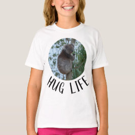 Hug Life Cute Funny Koala in een boom T-shirt