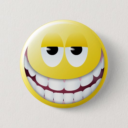 Huge Smile Face Ronde Button 5,7 Cm (Voorkant)