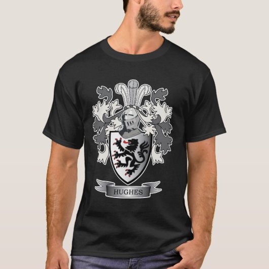 Hughes Family Crest Coat of Arms T-shirt (Voorkant)