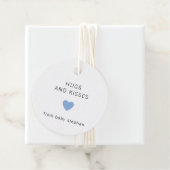 Hugs en Kisses Modern Blue Boy Baby shower Bedankjes Labels (In situ)