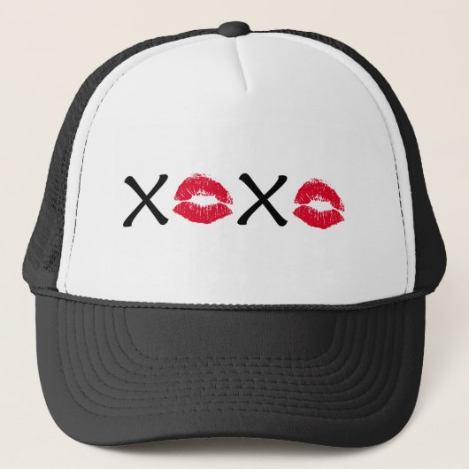 Hugs en Kisses Trucker Pet (Voorkant)