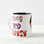 Hugs en Kisses Tweekleurige Koffiemok (Voorkant links)