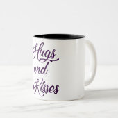 Hugs en Kisses Tweekleurige Koffiemok (Voorkant rechts)