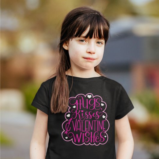 Hugs, kussen en Valentijn, harten, liefde T-shirt