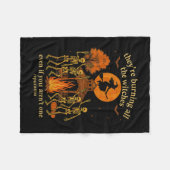 Hugvyn They're Burning All The Witches Skeleton Wi Fleece Deken (Voorkant (Horizontaal))