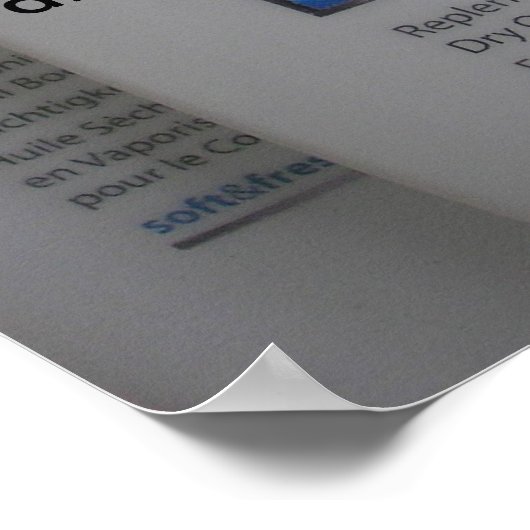 Huid Zacht 001, neusspray met dubbele werking om.. Poster (Hoek)