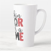 Huidkleur is geen misdaad latte mok (Rechts)