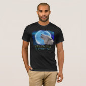 Huilende Arctic Wolf & Aurora Earth Day Art T-shir T-shirt (Voorkant volledig)