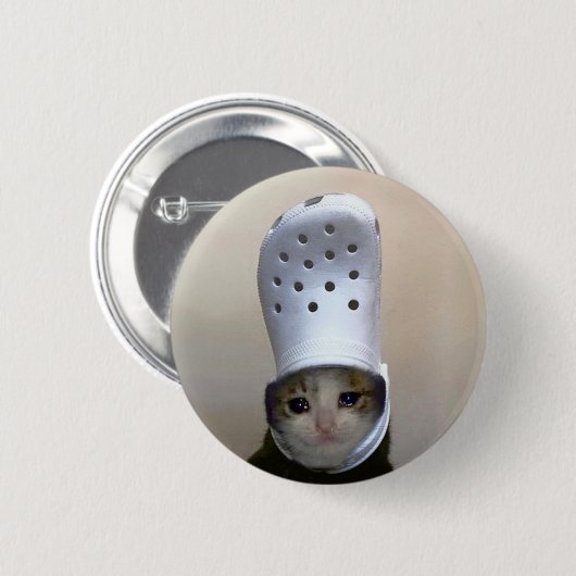 Huilende Cat Croc Pet Meme Pin Button (Voorkant /achterkant)
