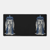 Huilende engel met blauwe politie box 1 bureaumat (Voorkant)