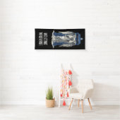 Huilende engel met blauwe politie box 1 spandoek (Insitu)