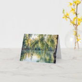 Huilende wilg boom op een meer kaart (Gele Bloem)