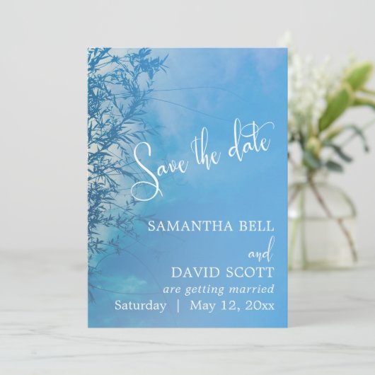 Huilende Willow Etherische Dreamy Sky Save the Dat Kaart (Staand voorkant)