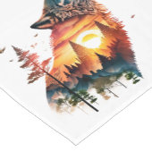 Huilende wolf dubbele blootstelling zonsondergang korte tafelloper (Hoek)