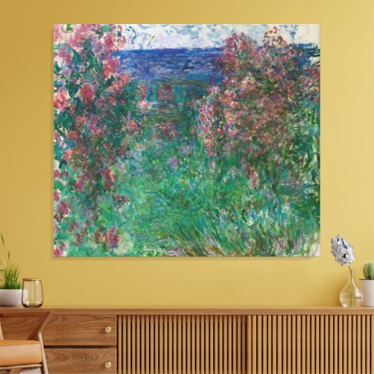 Huis in het Roos, Monet Canvas Afdruk (Insitu (Woonkamer))
