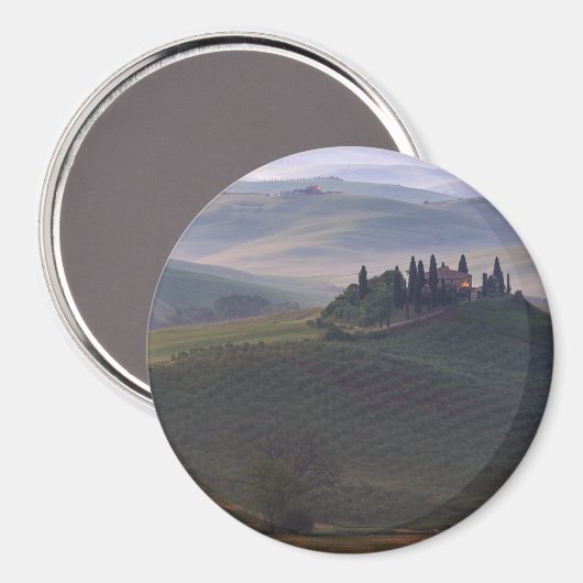 Huis in Toscane in de ochtend mist ronde magneet (Voorkant / Achterkant)