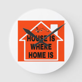 HUIS IS WAAR HET HART IS LOGO ZWARTE LETTERS ORANJ RONDE KLOK