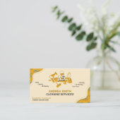 Huis Keeping Schoonmaak Commerciële Diensten Geel Visitekaartje (Staand voorkant)