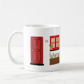 Huis met rode deur met aangepaste offerte koffiemok (Links)