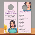 Huis schoonmaak service moderne vrouw roze deurhanger<br><div class="desc">Maak een gepolijste eerste indruk met deze dubbelzijdige schoonmaakservice deurhanger in zachtroze. Met een vrolijk karakter en een duidelijke servicelijst is het perfect voor persoonlijke marketing die onmiddellijk vertrouwen en merkherkenning opbouwt.</div>