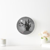 Huis vleermuizen grafstenen ronde klok (Huis)