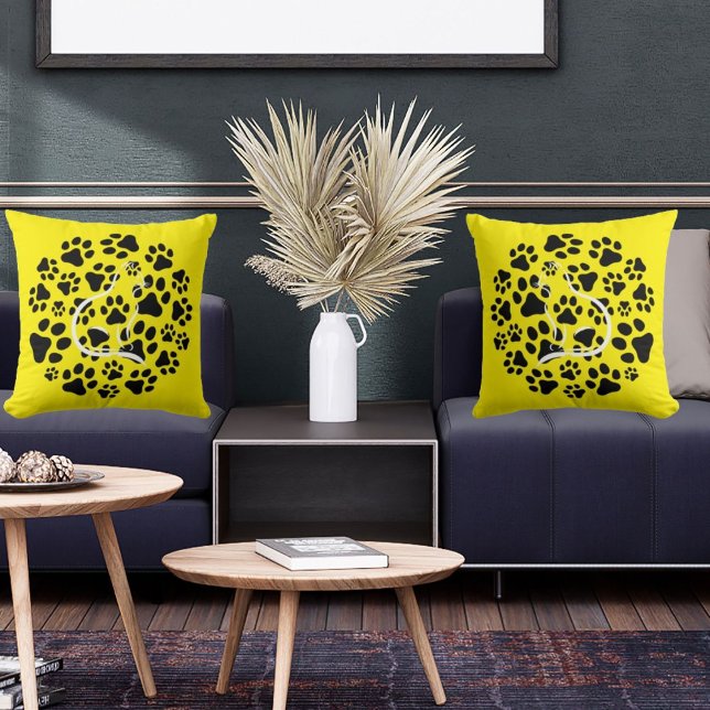 Huisdier kat en poten in modern Schattige koel zwa Kussen (Creator heeft geüpload)