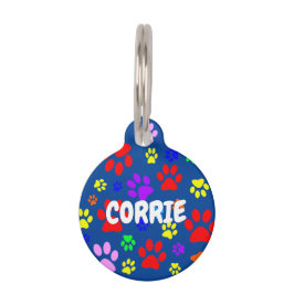 Huisdierpoten op blauwe ronde huisdieridentificati huisdierpenning