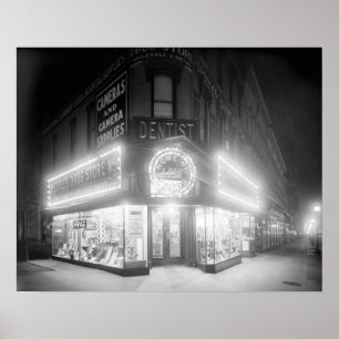 Huiswinkel 's Nachts, 1920. Oude Foto Poster