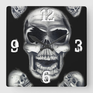 Human Skulls Black Wall klok