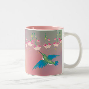 HUMMINGBIRD EN FUCHSIE DOOR SHARON SHARPE TWEEKLEURIGE KOFFIEMOK