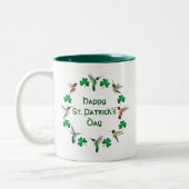 Hummingvogels en Shamrocks Happy St. Patrick's day Tweekleurige Koffiemok (Links)