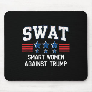 Humor swat slimme vrouwen tegen Trump Muismat