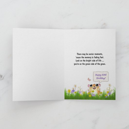 Humor voor 69e verjaardag kaart over ouder worden (Binnen)