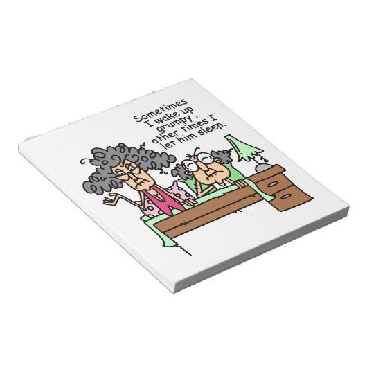 Humoristisch laat chagrijnig slapen notitieblok (Schuin)