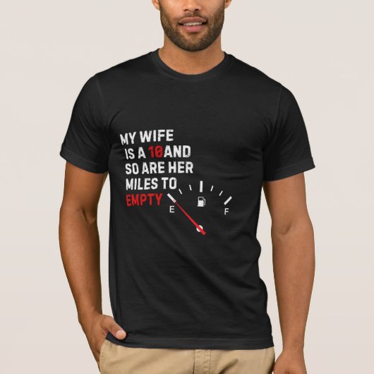 Humoristisch T-shirt: Mijn vrouw en haar mijlen te T-shirt (Voorkant)