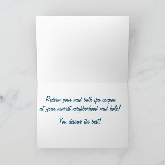 Humoristische foto van bokser die een spa modderba kaart (Binnen)