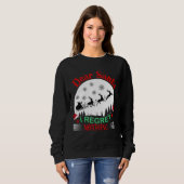Humoristische kerst T-shirt met een speelse boodsc (Voorkant volledig)