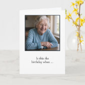 Humoristische oude dame die oud wordt kaart (Gele Bloem)