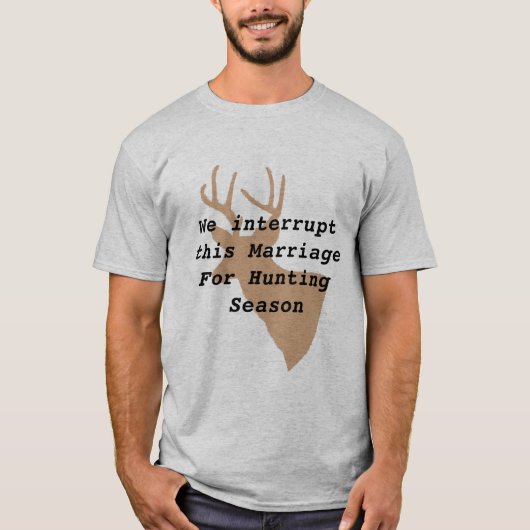 Humoureus Deer Hunting T-Shirt (Voorkant)