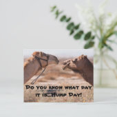 Hump Day-kamels Briefkaart (Staand voorkant)