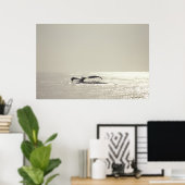 Humpback walvis, staart boven wateroppervlak poster (Thuiskantoor)