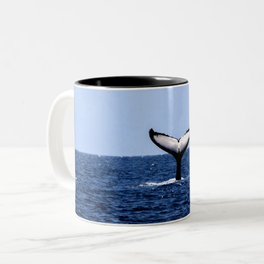 Humpback Whale in Ocean Tweekleurige Koffiemok (Voorkant links)