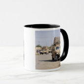 Humvee's gedrag beveiliging tijdens een patrouille mok (Voorkant rechts)