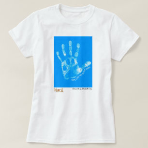 "Hun leven ligt in onze handen" van Michelle Cox T-shirt